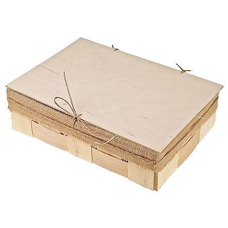 Duzy koszyk z łuby z przykrywką.