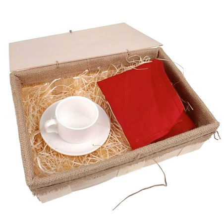 Duzy koszyk z łuby z przykrywką.