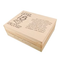 Zabawny niezbędnik 18-latka z grawerem życzeń.