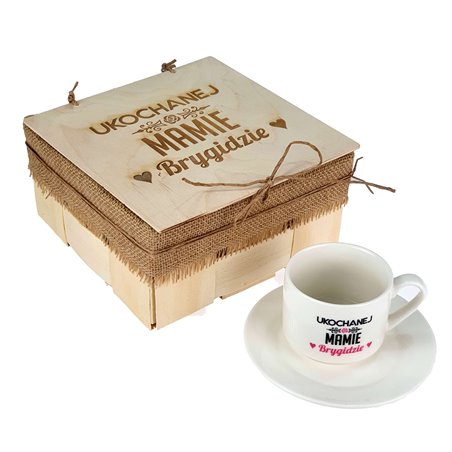 Zestaw z filiżanką dla mamy lub babci - "Ukochanej Mamie Annie" - idealny na dzień matki, babci, personalizacja.
