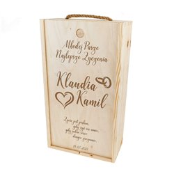 Skrzynka z grawerem dla młodej pary na 2 wina lub 2 kieliszki na wino.
