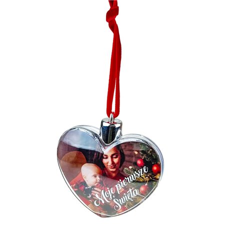 Foto bombka na choinkę w kształcie serca z dwoma zdjęciami.