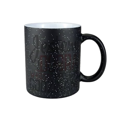 Kubek magiczny czarny z brokatem- świetny prezent dla kobiety " Jestem dobra w łóżku".