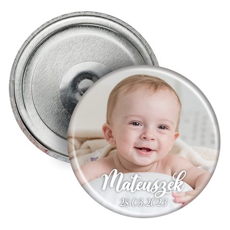 Magnes (okrągły, plastikowy) ze zdjęciem Twojego dziecka oraz imieniem.