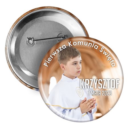 Button, przypinka (pins) (okrągły, plastikowy) ze zdjęciem, imieniem dziecka oraz datą Komunii.