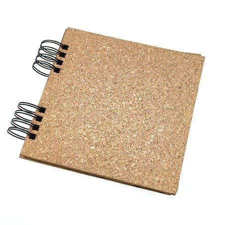 Album korkowy ( Scrapbook) do zdjęć na spirali 20,2 x 20,2 cm.