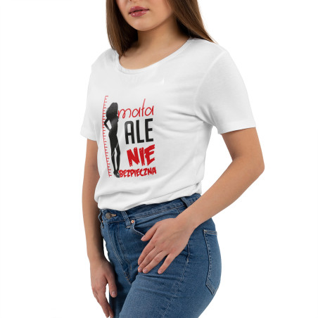 Koszulka damska taliowana "Mała, ale niebezpieczna"- wzór 2.