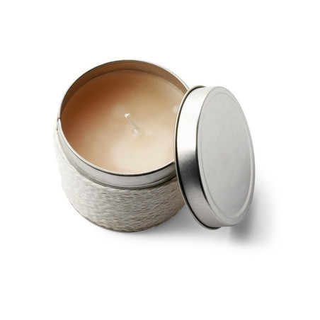 Mała świeczka zapachowa w metalowym słoiczku - zapach wanilii.