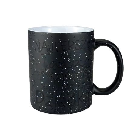 Kubek magiczny z informacją o ciąży "Najlepszy Tata awansuje na Najlepszego Dziadka" - czarny z brokatem.