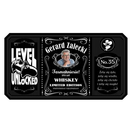 Personalizowana etykieta na alkohol w stylu Jack Daniel's ze zdjęciem solenizanta- dla fana grania na konsoli - etykieta gracza.