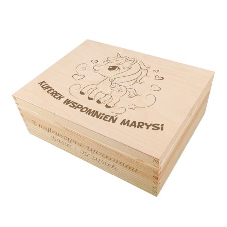 Niezbędnik z okazji urodzin dziecka - "Kuferek wspomnień z Kucykiem Pony"