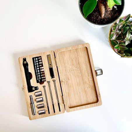 Zestaw ratunkowy narzędzi w bambusowym pudełku - z personalizacją lub bez- prezent dla majsterkowicza i nie tylko