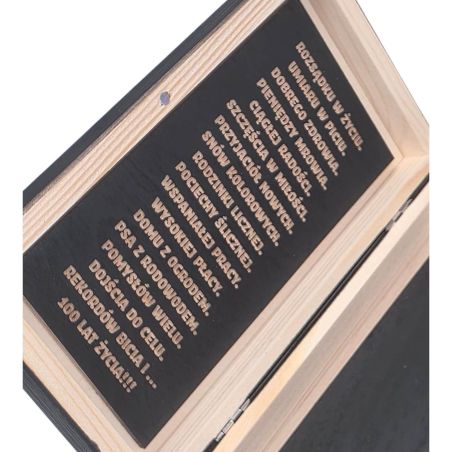 Personalizowane drewniane pudełko na pieniądze – prezent na 18 urodziny 🎁✨