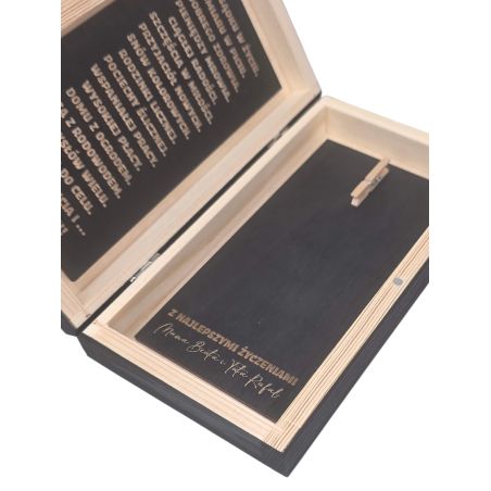 Personalizowane drewniane pudełko na pieniądze – prezent na 18 urodziny 🎁✨