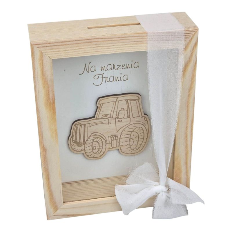 Drewniana skarbonka z personalizacją – traktor, prezent dla chłopca 🚜💙